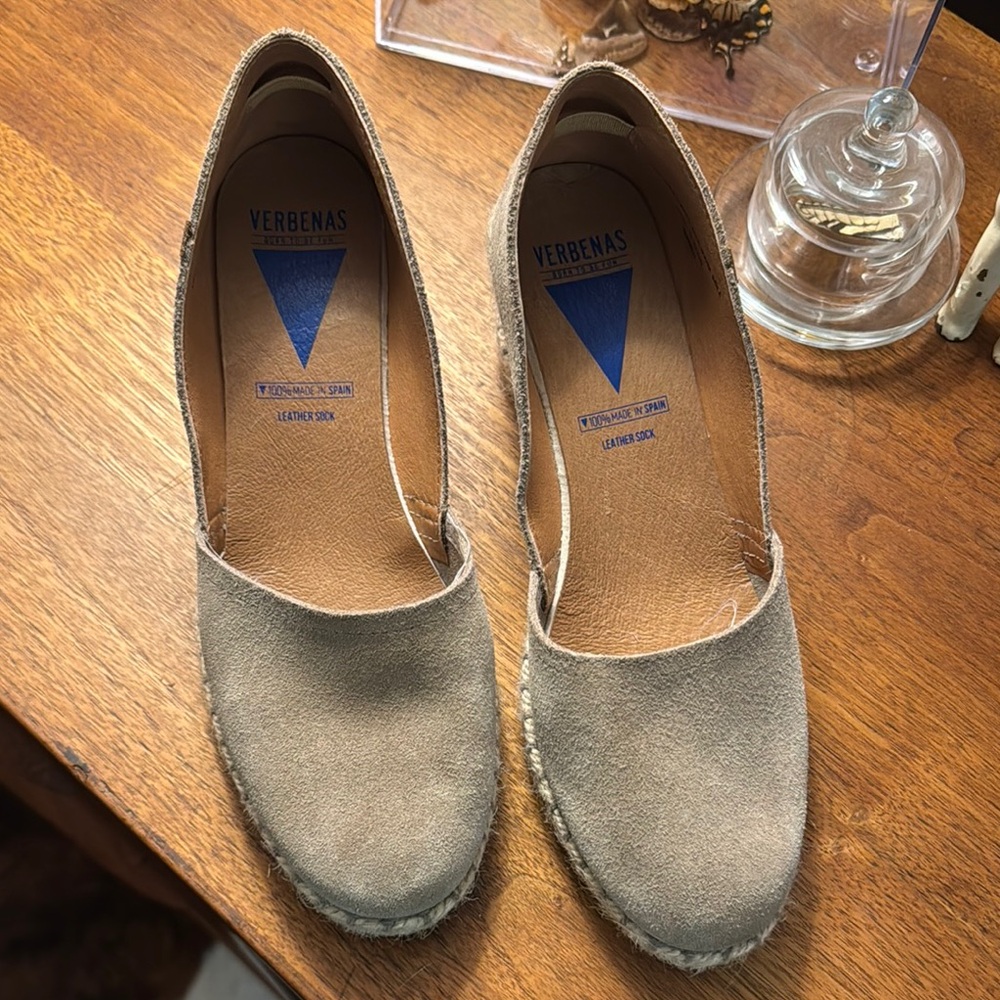 VERBENAS Taupe Suede Espadrille Flats